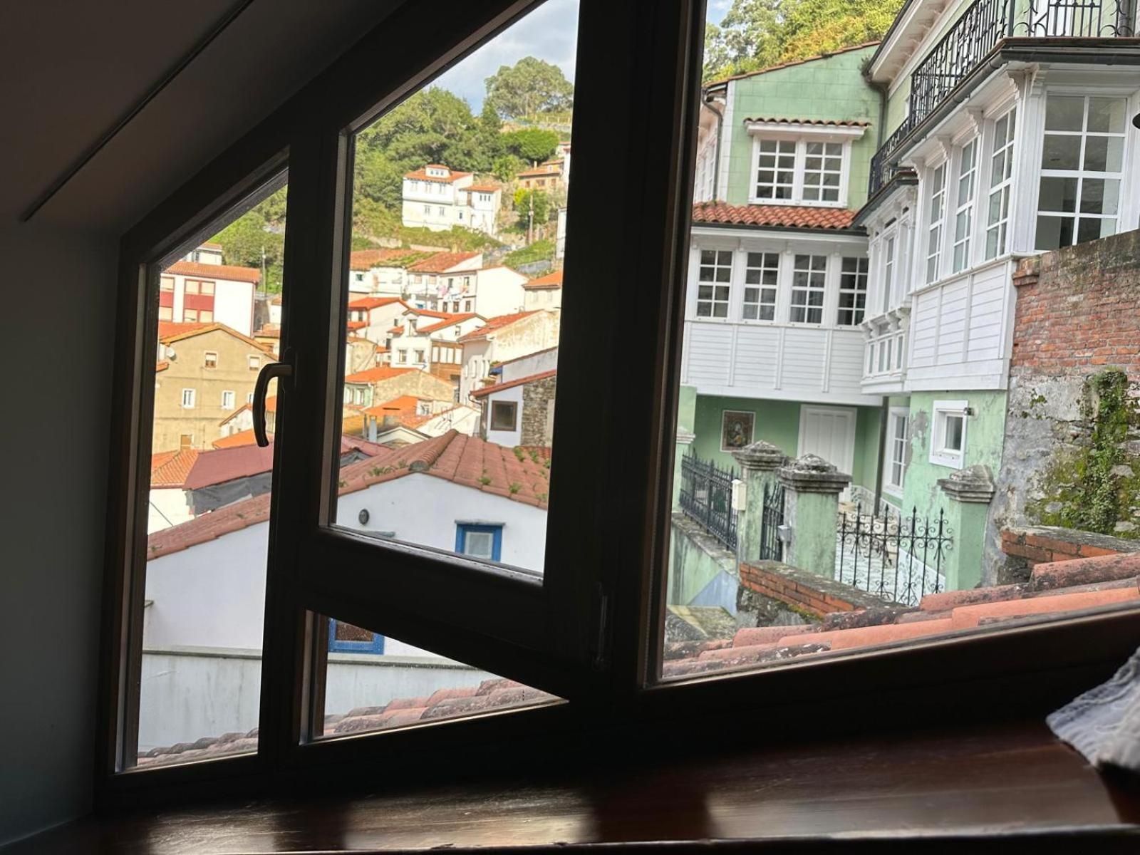 Hotel La Casona De Pio à Cudillero Extérieur photo