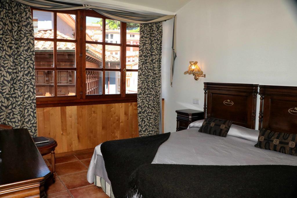 Hotel La Casona De Pio à Cudillero Extérieur photo