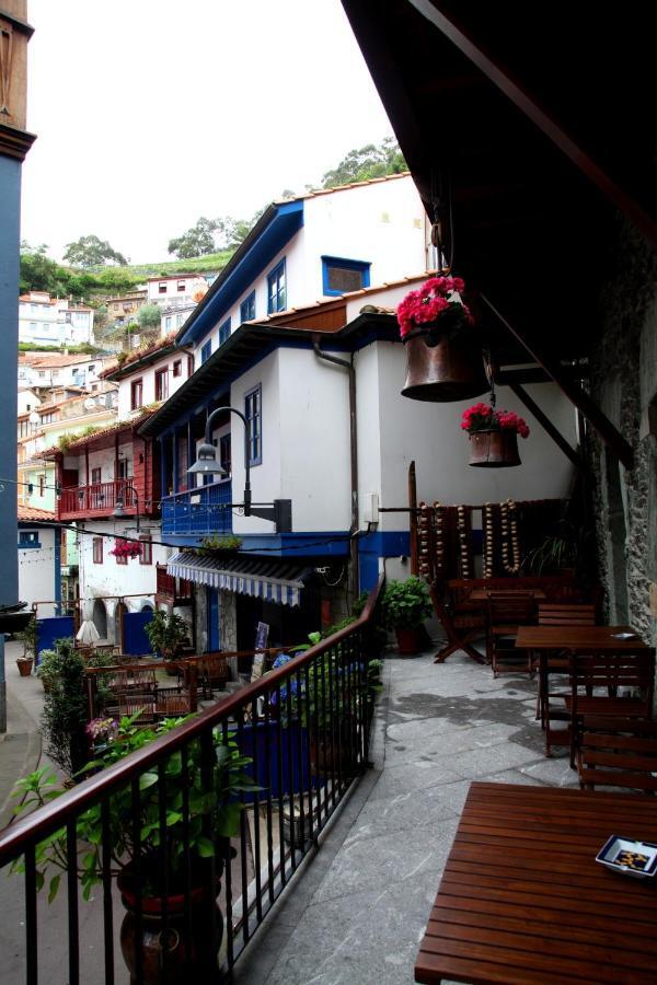 Hotel La Casona De Pio à Cudillero Extérieur photo